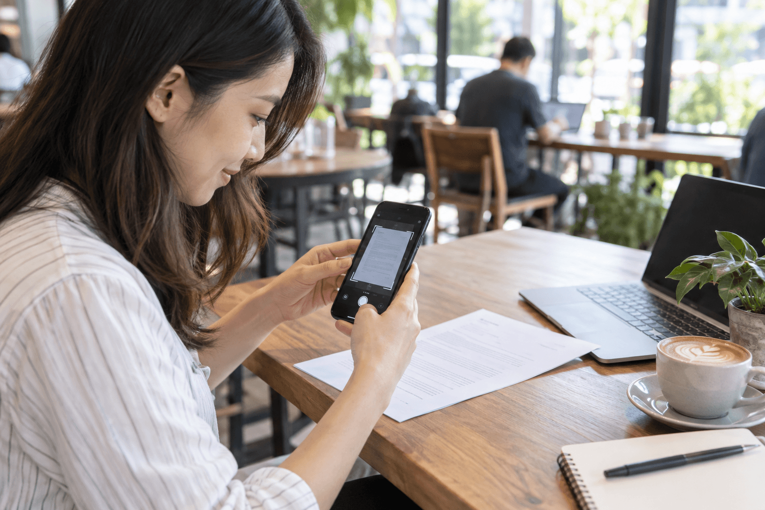Xử lý PDF trên iPhone: scan, ghép, nén, ký và hỏi đáp tài liệu